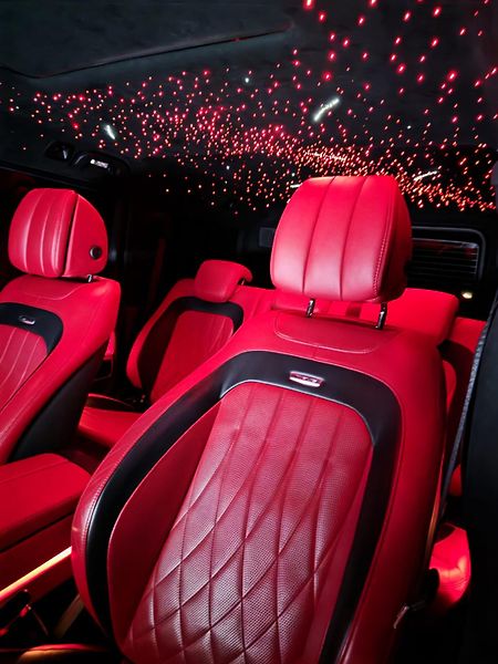Mercedes-Benz Třídy G AMG G 63 REZERVACE - fotka 24 z 26