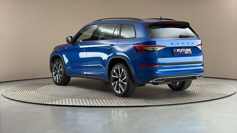 Škoda Kodiaq 2.0 TDI DSG 4x4 Sportline - fotka 2 z 32