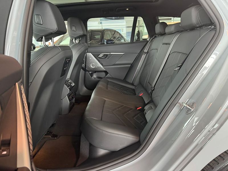 BMW Řada 5 540d xDrive Touring Nezávislé - fotka 23 z 28