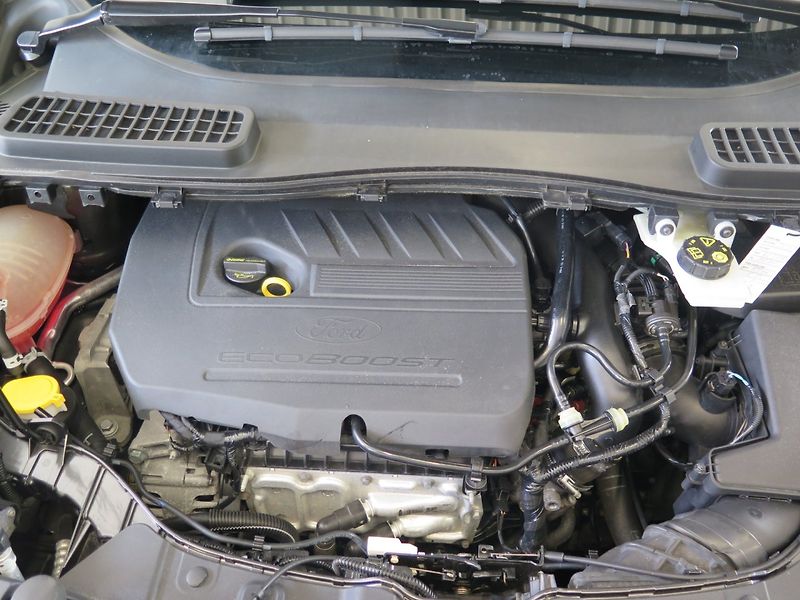 Ford Kuga (2018) 1.5EB,klima,kamera,navi,výhřev - fotka 23 z 28