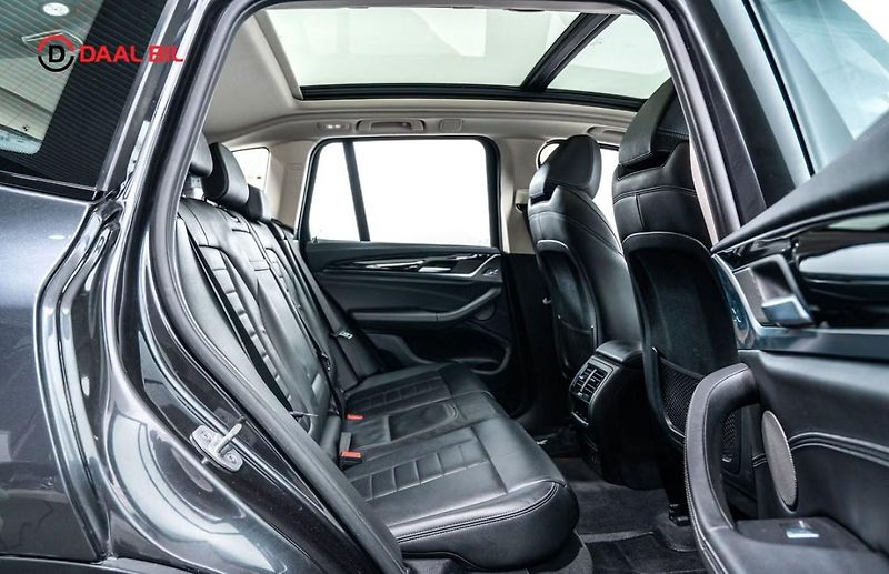 BMW iX3 SoH 96% HuD 360k Tažné Pano. - fotka 24 z 27