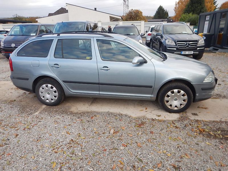 Škoda Octavia 1.9 TDI, 4x4, KLIMA - fotka 5 z 28