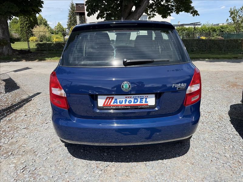 Škoda Fabia 1,4 i 16V 63kW  50TIS KM,KLIMA - fotka 5 z 50