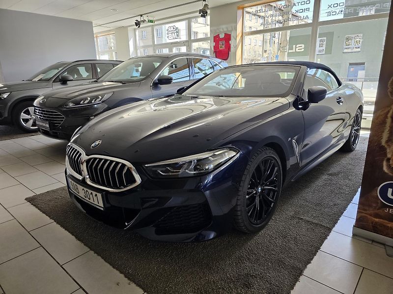 BMW Řada 8 840i xD cabrio 1.maj, CZ - fotka 6 z 26