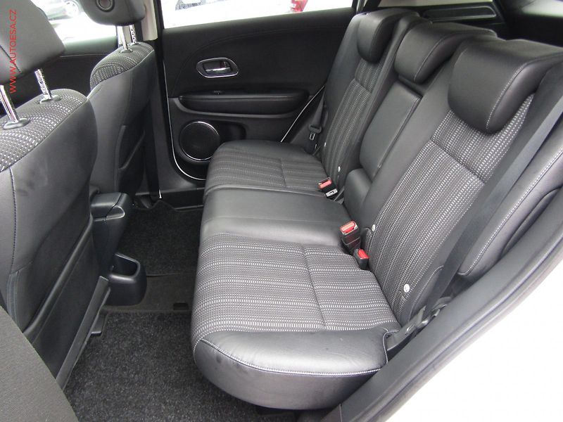 Honda HR-V (2015) 1.5 i CVT, AT, navi - fotka 10 z 20