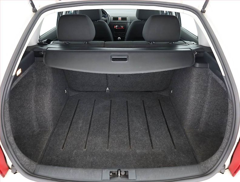 Škoda Fabia (2005) 1.4 16V, po STK, Tažné - fotka 14 z 14