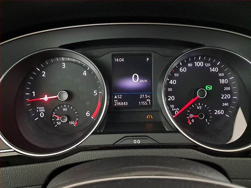 Volkswagen Passat (2018) 2.0 TDI, Automat, Navi - fotka 11 z 17