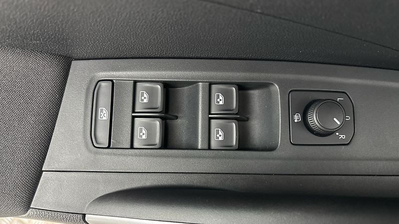 Škoda Fabia 1.0 TSI Style - fotka 20 z 22