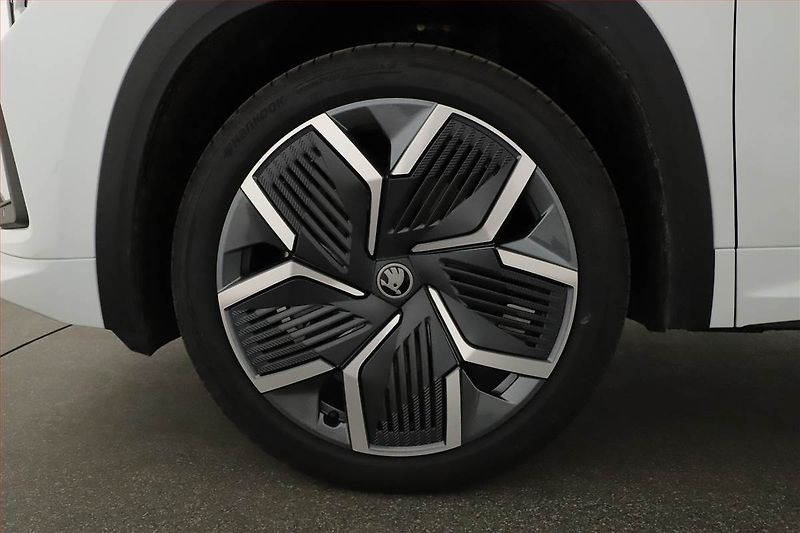 Škoda Kodiaq (2025) 2.0 TDI, Sportline, Navigace - fotka 28 z 30