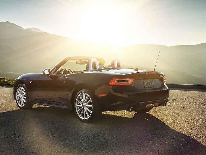 Fiat 124 Spider.
