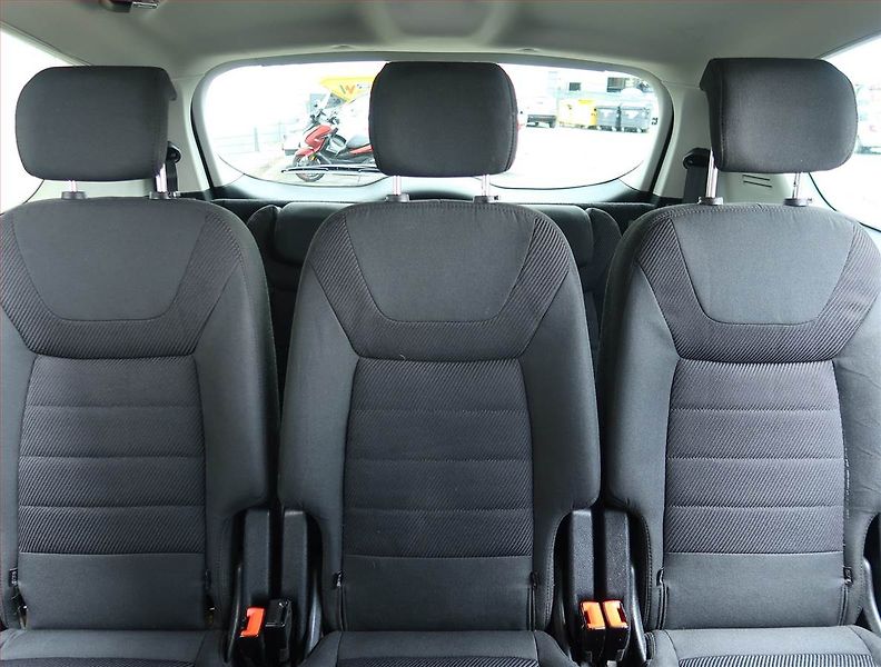 Ford S-MAX (2012) 2.0 TDCi, 7 míst, Navi - fotka 10 z 21