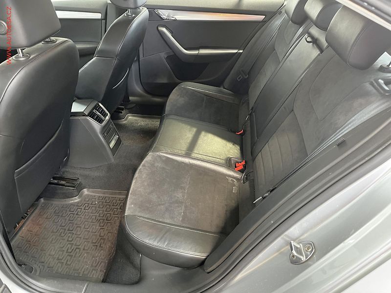 Škoda Octavia (2012) 1.4TSi, ČR, Navi, AC - fotka 10 z 17