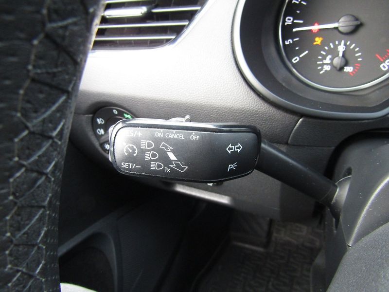 Škoda Octavia (2014) 1.6 TDI 77kW  ZIMNÍ KOLA - fotka 26 z 35