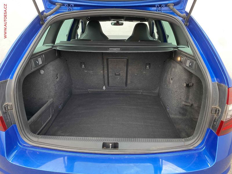 Škoda Octavia (2018) 2.0 TDi 4x4, RS, DSG, LED - fotka 7 z 19