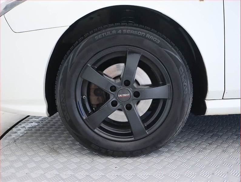 Renault Latitude (2012) Initiale 2.0 dCi, Automat - fotka 15 z 20