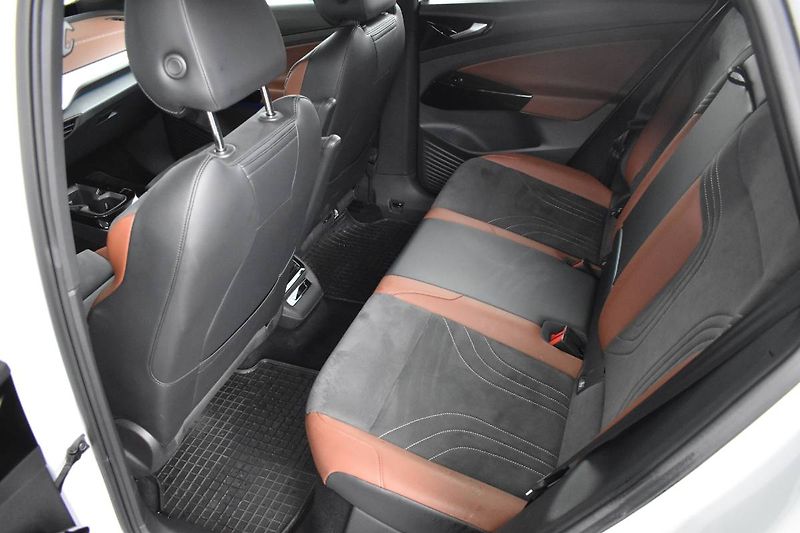 Volkswagen ID.4 (2022) Pro 150kW - fotka 12 z 25