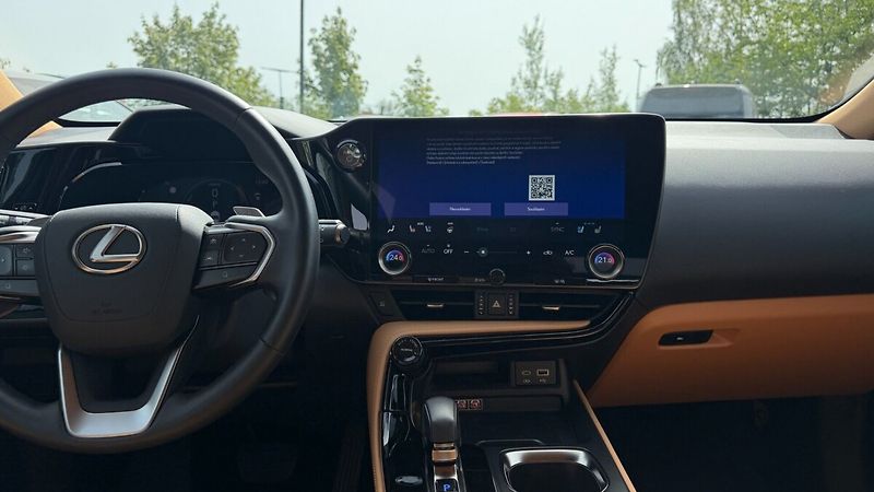 Lexus NX 350h 350H 2,5 HEV PRESTIGE - fotka 16 z 26