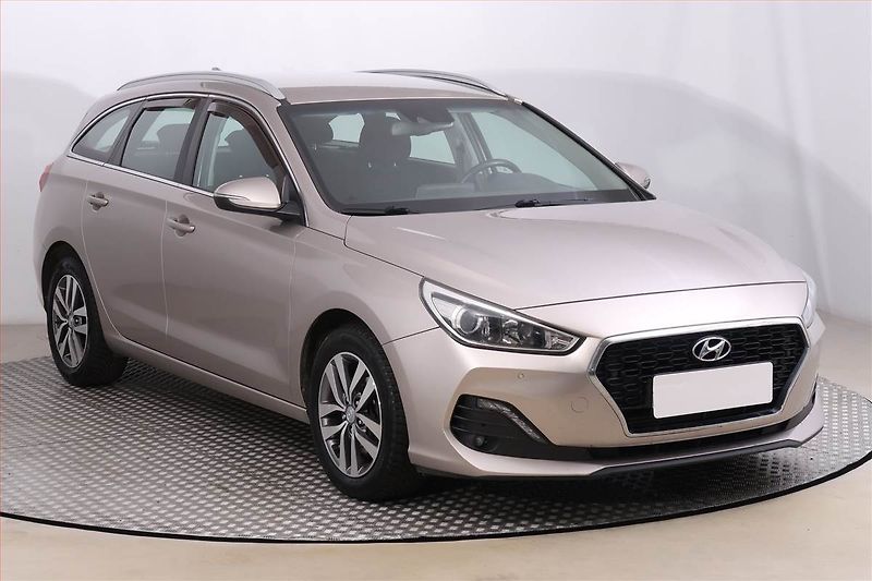 Hyundai i30 (2019) Style 1.4 T-GDI, Automat - fotografie inzerátu