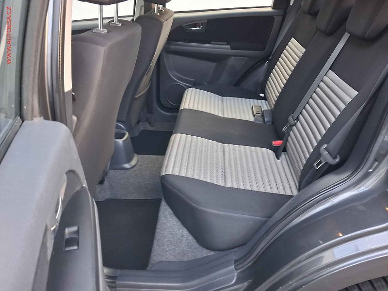 Suzuki SX4 (2010) 1.6VVT, City+, výhřev sed - fotka 10 z 15