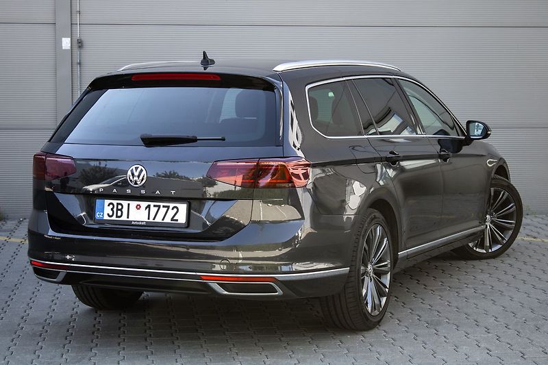 Volkswagen Passat 2.0 TDI DSG / 110kW / A7 - fotka 4 z 33