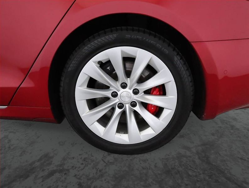 Tesla Model S (2019) P100D Ludicrous, SoH 91% - fotka 24 z 26