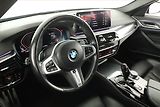 BMW Řada 5 (2023) 530d xDrive - náhled 16