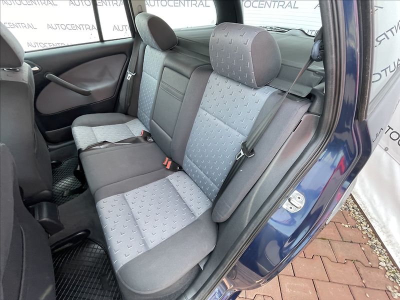 Škoda Octavia 1,9 tdi 66kw Amb. 1.majitel - fotka 20 z 25