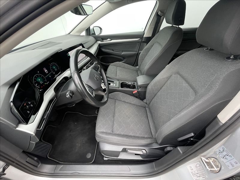 Volkswagen Golf Variant 1,5 TSI DSG Life KESSY+KAMERA - fotka 4 z 23