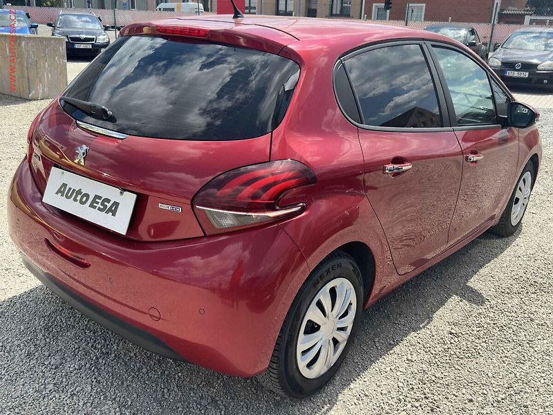 Peugeot 208 (2016) 1.6 HDi, ČR, AC, tempo, park - fotka 4 z 20