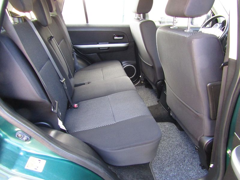 Suzuki Grand Vitara (2006) 1.9 DDiS 95kW  BEZ KOROZE - fotka 26 z 40