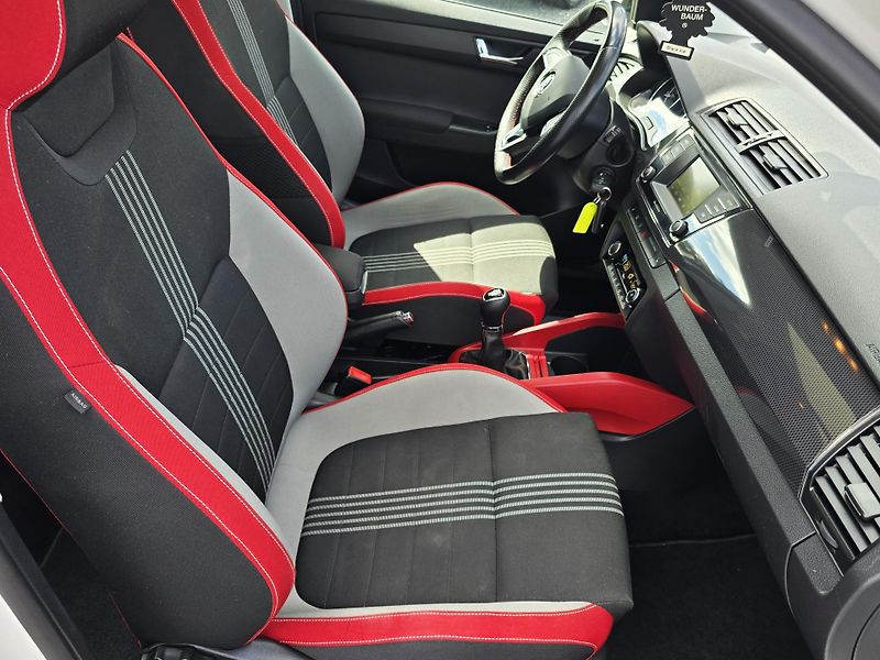 Škoda Fabia 1.2 TSI MONTE CARLO PANORAMA  - fotka 17 z 21