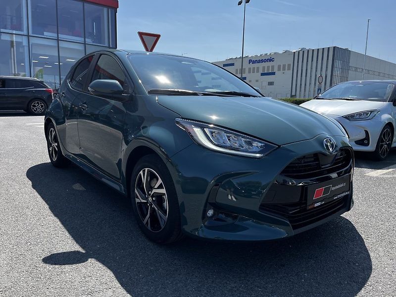 Toyota Yaris 1.5 Hybrid Style ODBĚR IHNED - fotka 2 z 27
