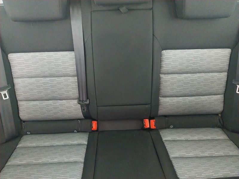 Škoda Octavia (2010) 1.6 TDI, Tempomat - fotka 10 z 22