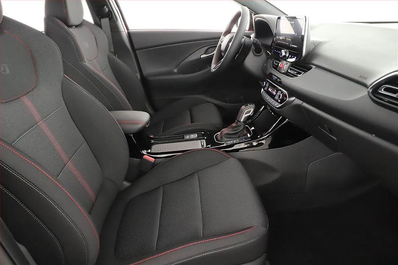 Hyundai i30 (2025) 1.0 T-GDI, N-LINE, DPH - fotka 7 z 19