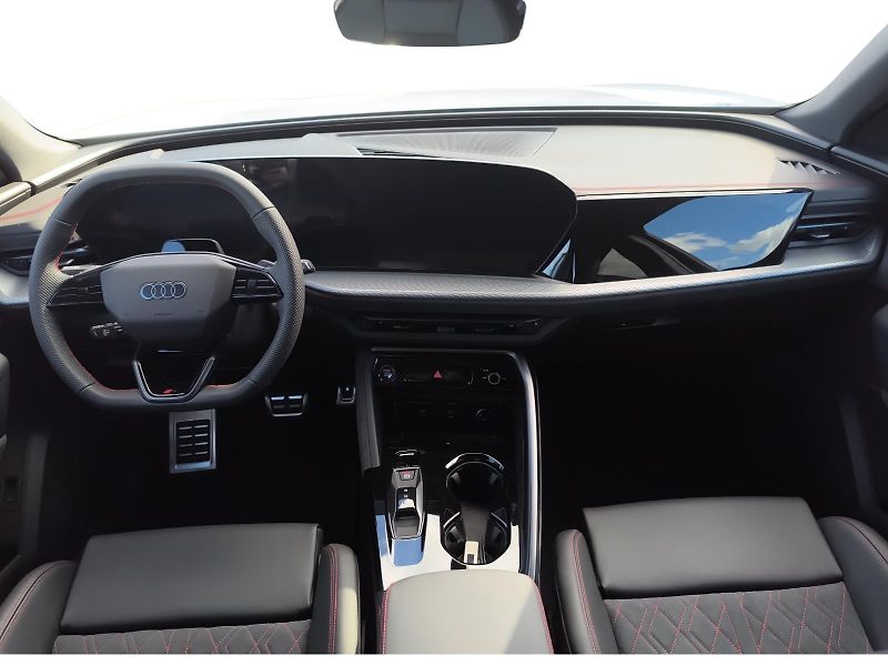 Audi Q5 2.0 TDi Quattro - fotka 5 z 27
