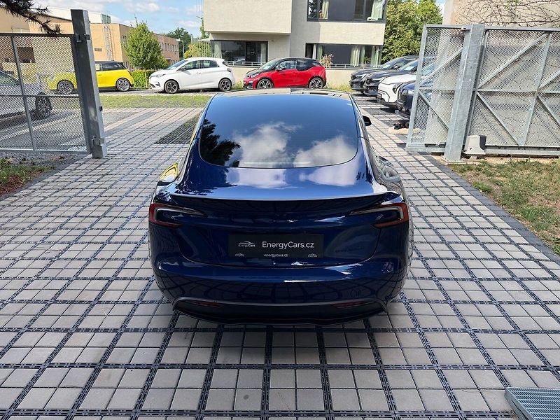 Tesla Model 3 Long Range AWD Tažné - fotka 37 z 40