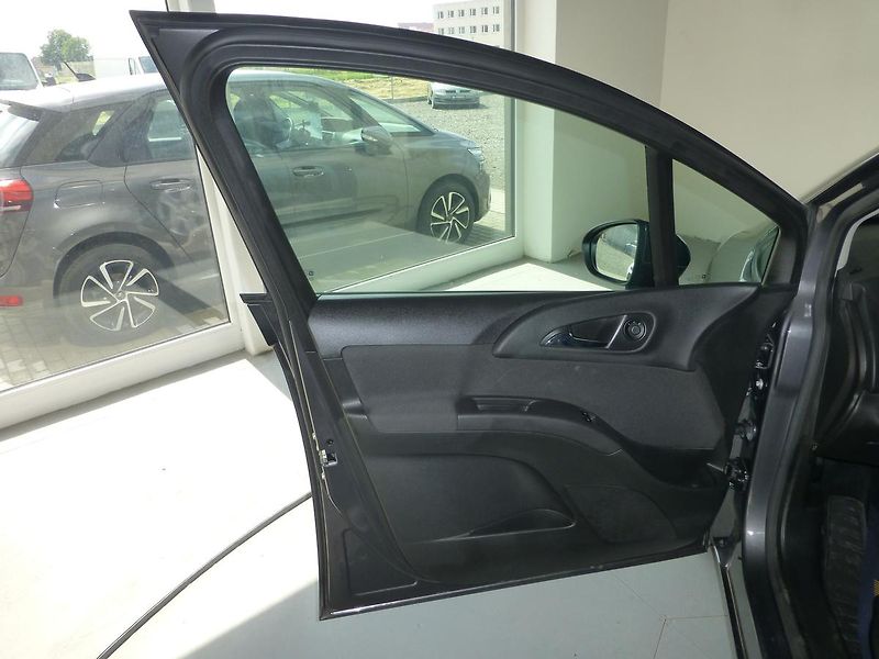 Opel Meriva (2011) 1,4I-88KW-KLIMATIZACE - fotka 9 z 20