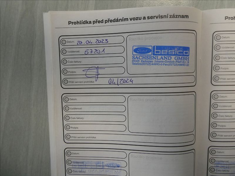 Ford Focus 1,5 110kW 1.MAJITEL, SERVISKA - fotka 40 z 48