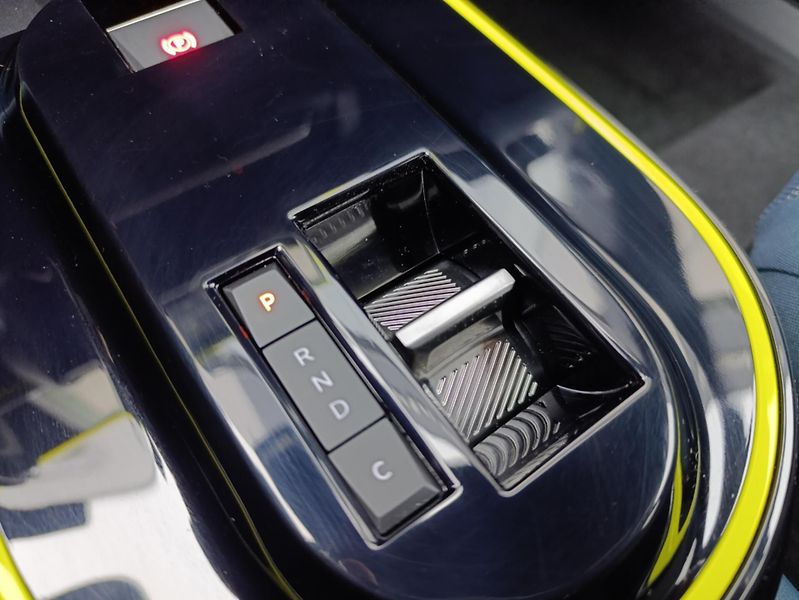 Fiat Grande Panda (2025) 113k BEV 44kWh La Prima - fotka 19 z 24