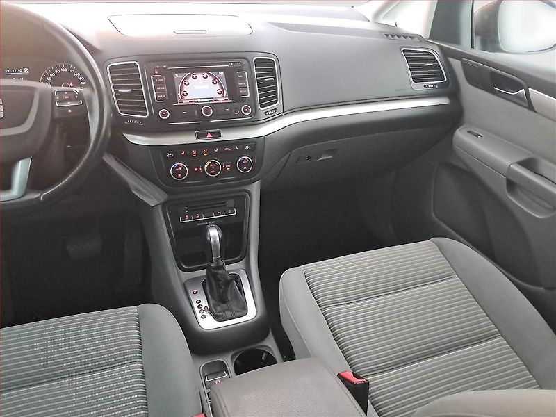 Seat Alhambra (2013) 2.0 TDI, Automat, Navi, Xenony - fotka 8 z 16