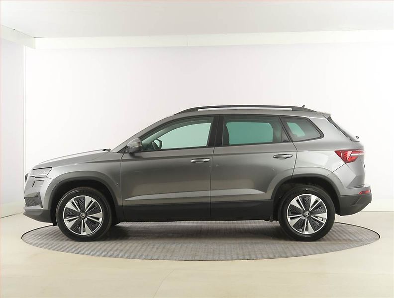 Škoda Karoq (2024) 2.0 TDI, digi klima - fotka 3 z 24