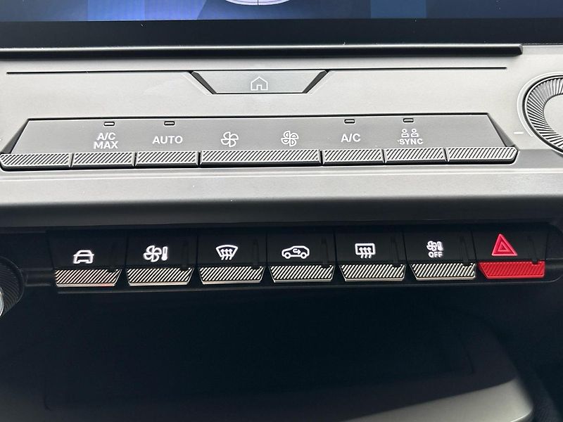 Peugeot 308 (2025) SW STYLE Hybrid e-DCS6 - fotka 13 z 43