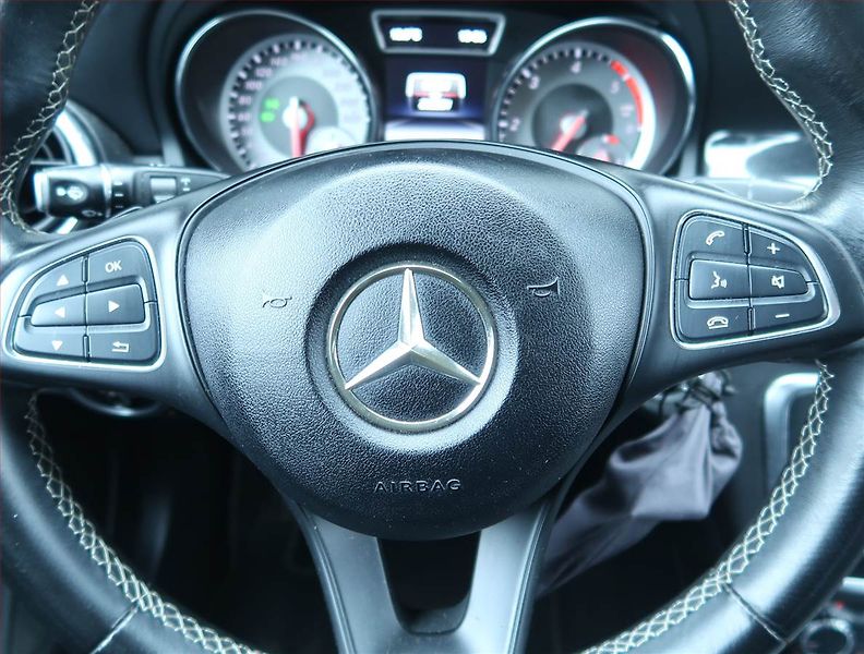 Mercedes-Benz CLA (2015) 200 CDI, Automat, Kůže, Navi - fotka 14 z 15