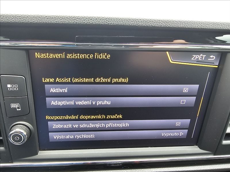 Seat Leon 1,4TSi 110KW FR led NAVI - fotka 23 z 44