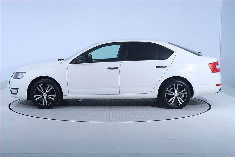 Škoda Octavia (2014) 1.2 TSI, Serv.kniha, Tempomat - fotka 3 z 17
