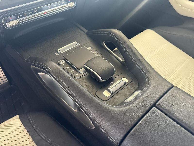 Mercedes-Benz GLE AMG 400 dMATIC - fotka 22 z 44