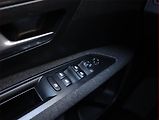 Peugeot 5008 (2020) 1.5 BlueHDi, Automat, 7 míst - náhled 23