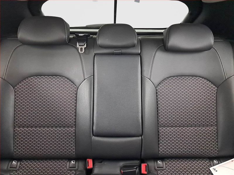 Kia XCeed (2023) TOP 1.5 T-GDI - fotka 10 z 18