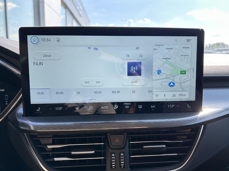 Ford Kuga Top Edition 2.5 PHEV 178kW - fotka 26 z 38