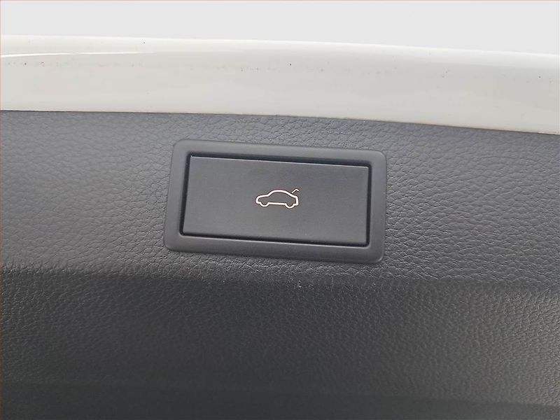 Škoda Karoq (2018) Style 2.0 TDI, 4X4, Automat - fotka 26 z 26